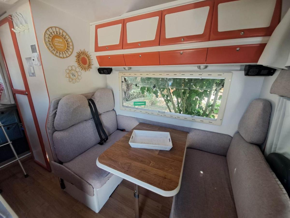 Camping Car A 3 Minutes Du Parc Pairi Daiza Hotel Brugelette Eksteriør billede