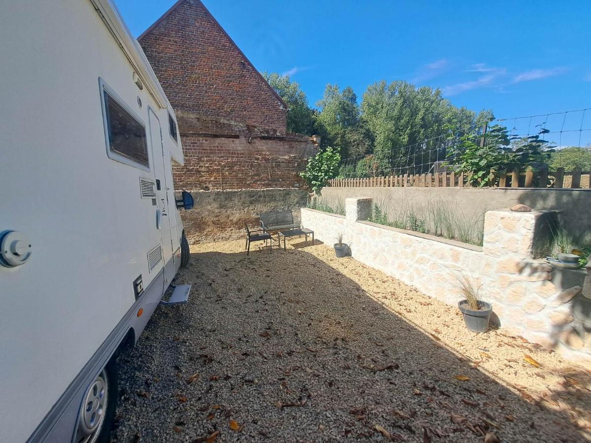 Camping Car A 3 Minutes Du Parc Pairi Daiza Hotel Brugelette Eksteriør billede